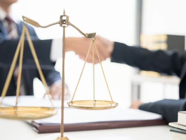 תרגום נוטריוני: למה לא כל עורך דין רשאי לעשות את זה