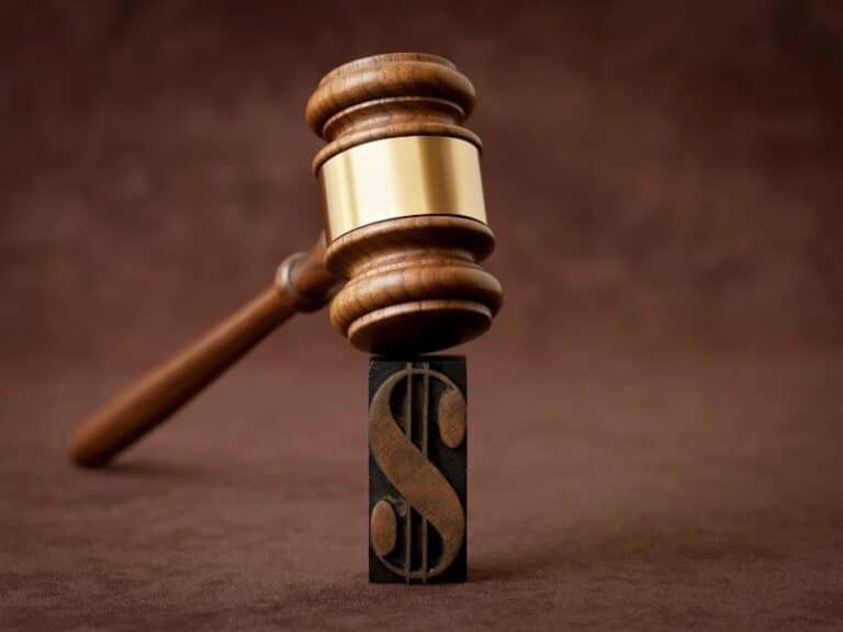 רישום כוזב במסמכי תאגיד