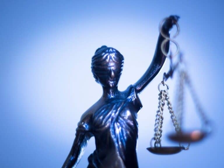 איך אמנות בינלאומיות משפיעות על החיים שלך מבלי שתשים לב