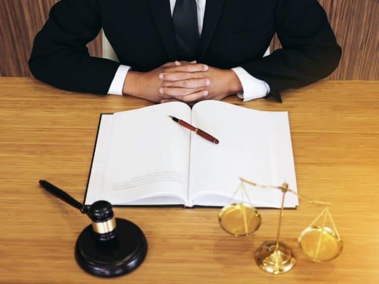 מה בודק בית המשפט במינוי מומחה רפואי?