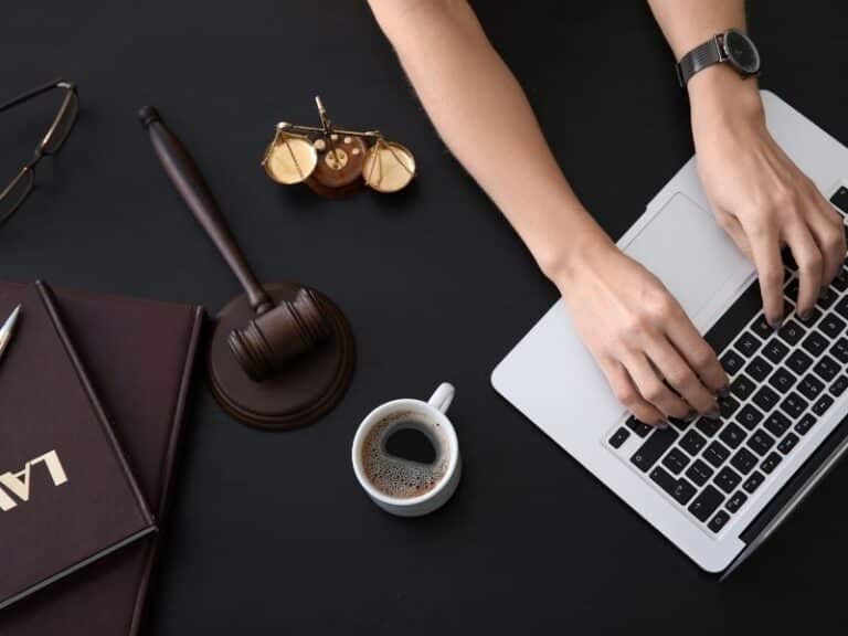 איך בודקים זכויות בנכס לפני הצעת מחיר?