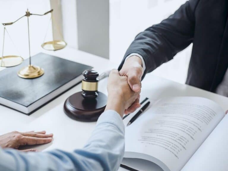 איך בודקים אם קיימת תוכנית פינוי-בינוי באזור?