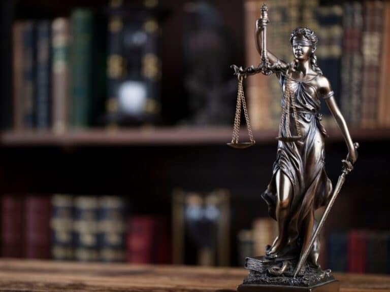 איך מתמודדים עם סירוב גט ומהם ההליכים האפשריים?