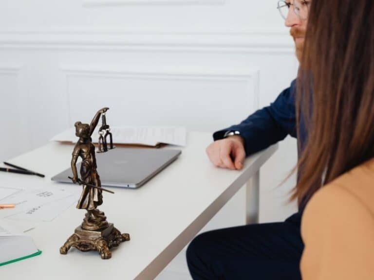 איך מגישים תביעה ייצוגית ומהם התנאים לפתיחה?