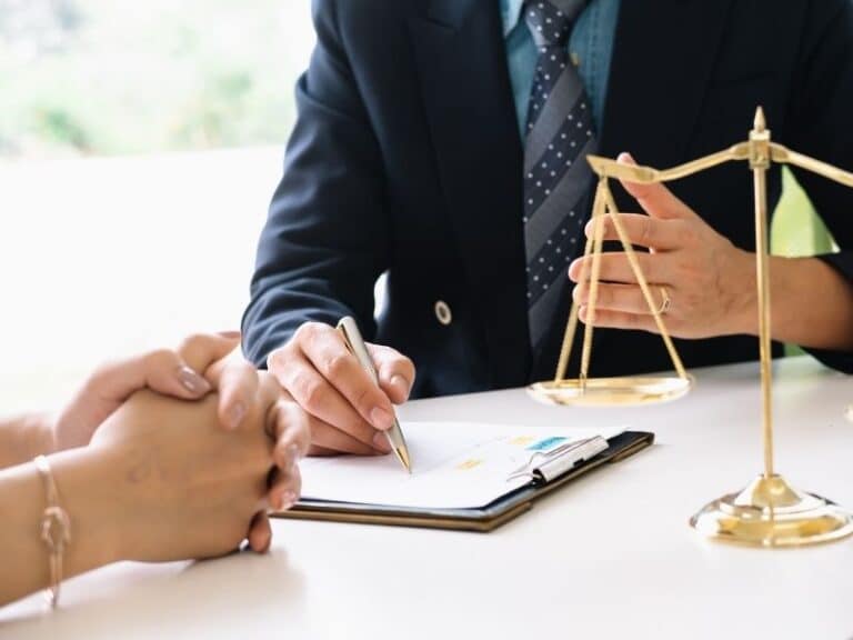 איך פועלים כשהשכן פולש לשטח שלך?