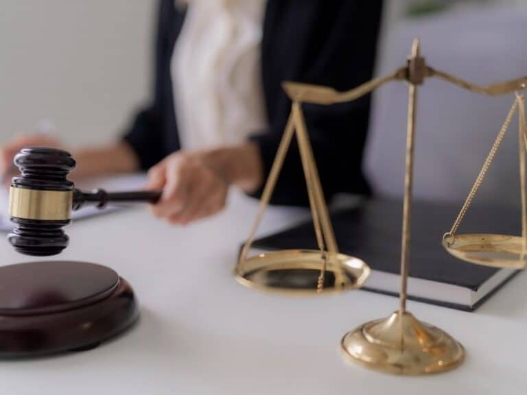 מה חשוב לבדוק לפני הקמת חברה באיי הבתולה או קפריסין?