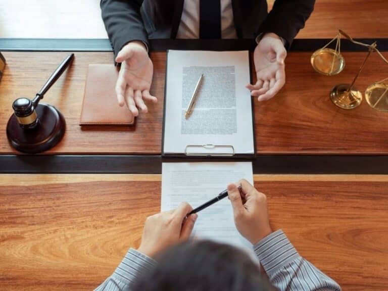 האם עבירה ישנה מתיישנת ומה המשמעות של התיישנות פלילית?