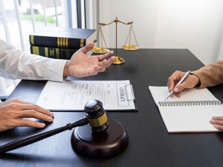 מה ההבדל בין התראה מוקדמת לפיצוי חלף הודעה מוקדמת?